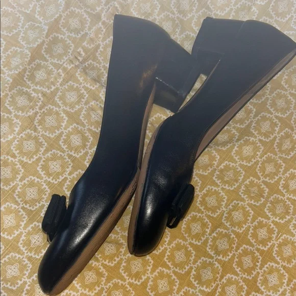 Salvatore Ferragamo Black Leather Shoes - Picture 7 of 8